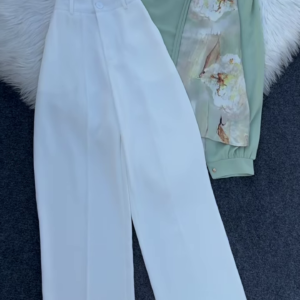 Elegant Floral Blouse & Wide-Leg Pants Set – Chic & Sophisticated