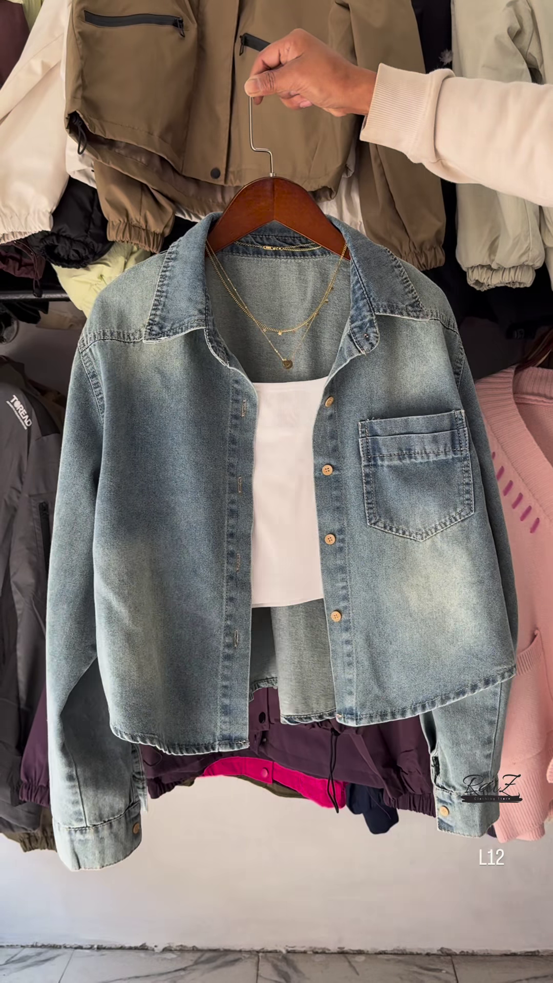 Denim Jacket – Classic & Timeless Style