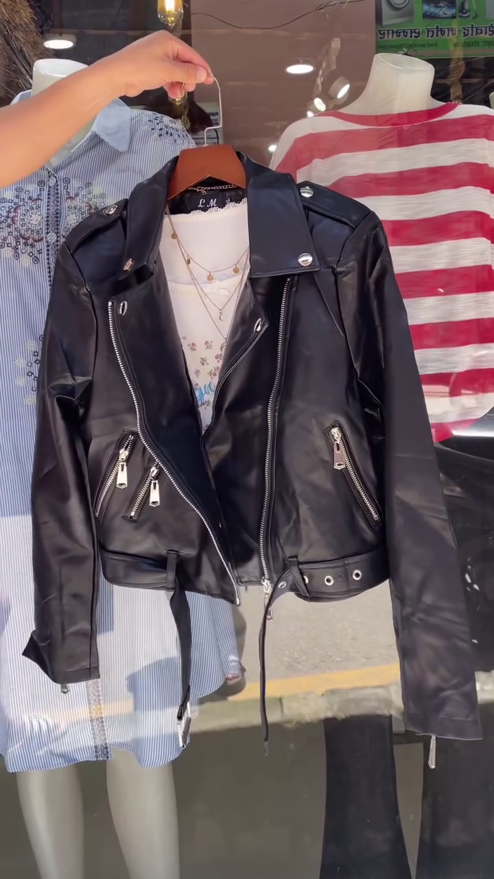 π₯ Classic Biker Jacket β Elevate Your Street Style! π₯ - Image 3
