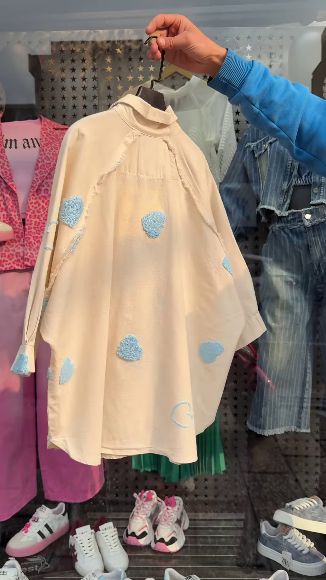 π Trendy Oversized Pink Heart Shirt β Now in 5 Colors! π - Image 4