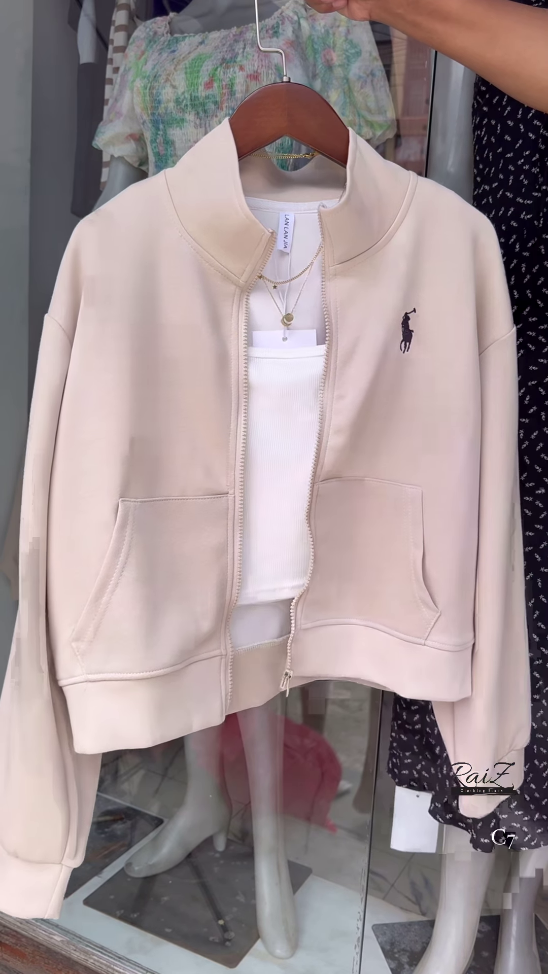 Chic & Cozy: Women's High Neck Front-Open Sweatshirt for Effortless Style - Image 6