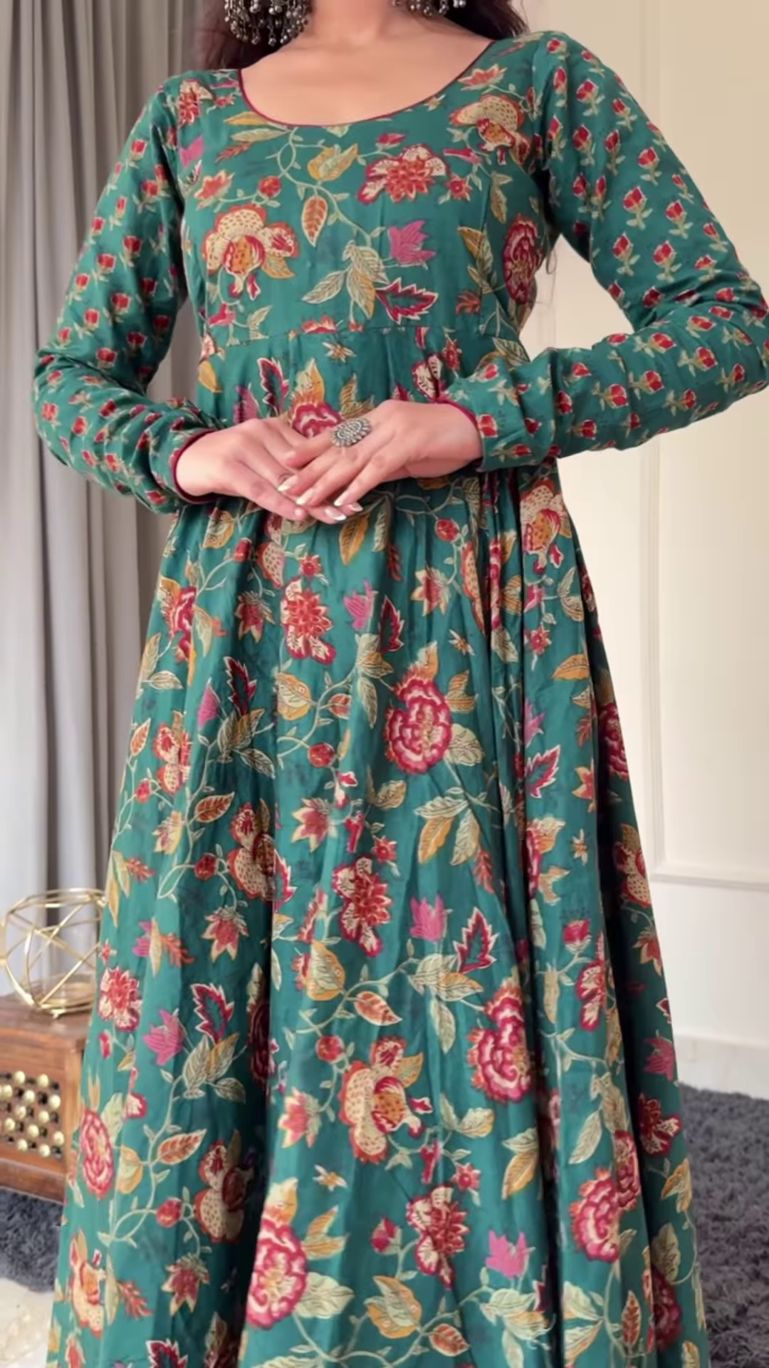 Elegant Green Floral Anarkali Dress – Timeless Ethnic Charm - Image 2