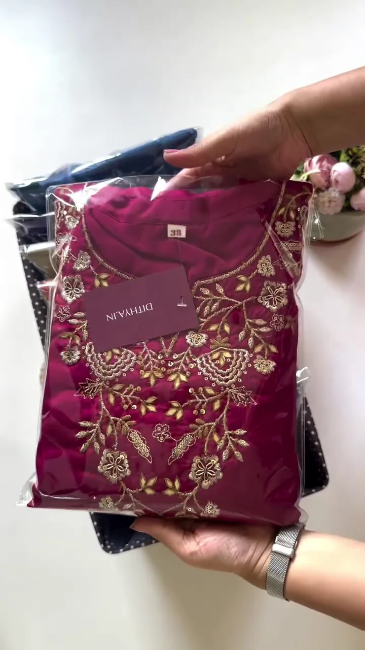 Embroidered Cotton Kurti Set – Elegant & Comfortable - Image 6