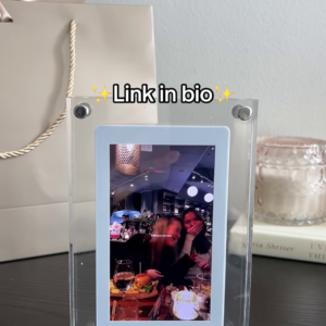 🖼️  Freeze Your Favorite Moments in Style 💞