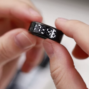 🖤 : The Future at Your Fingertip ⌚💍