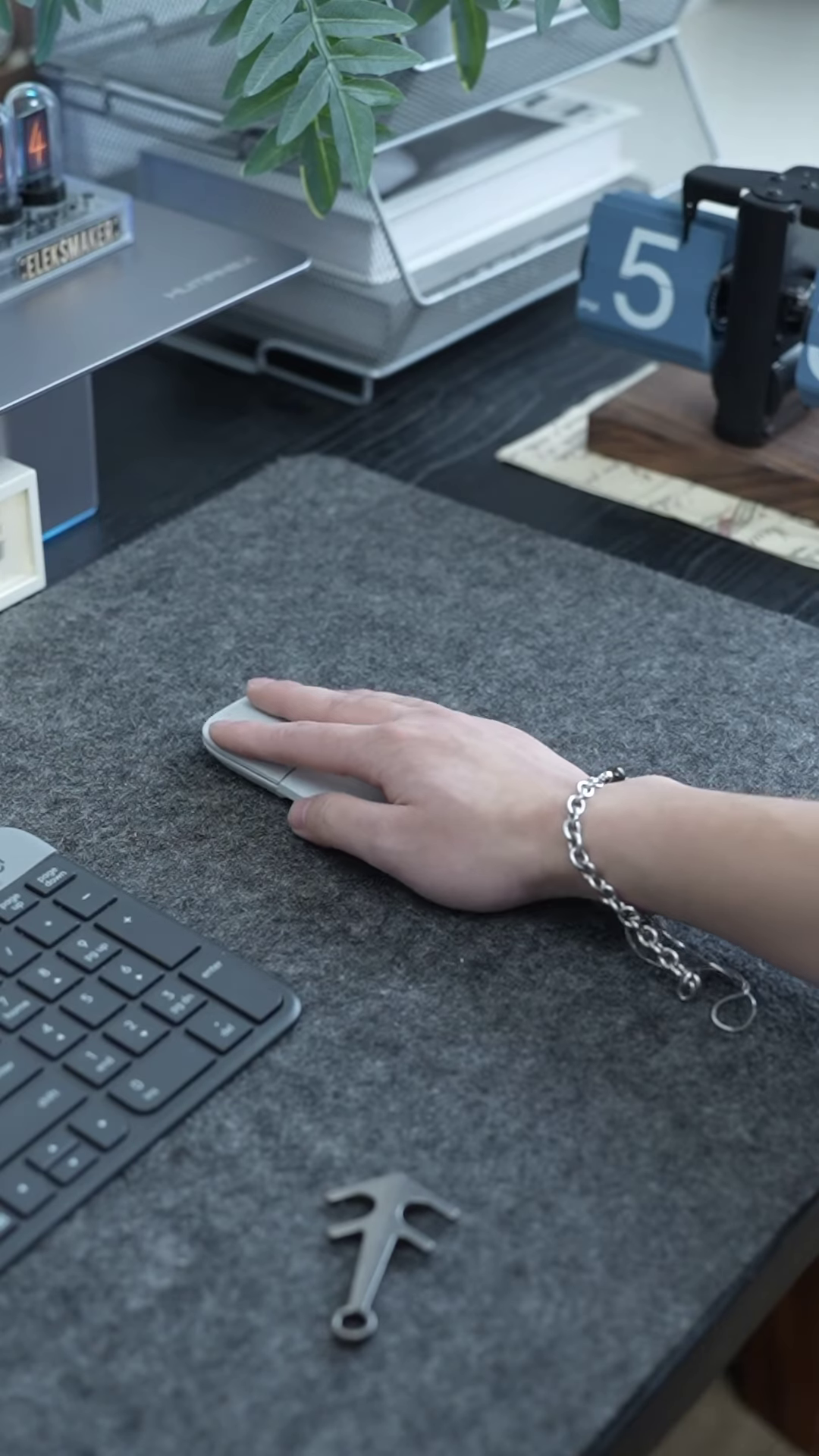 🖱️ Ultra-Slim Ergonomic Wireless Mouse – Comfort Meets Precision - Image 3