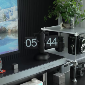 🕰️ Retro Flip Clock – Timeless Aesthetic for Modern Desks