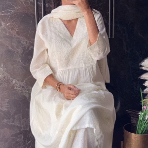 Mulcotton V-Neck Kurta Trio with Floral Embroidery – Soft Fabric Ethnicwear for Women