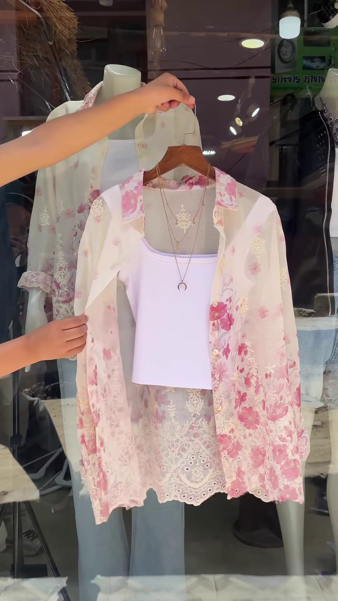 Sheer Floral Lace Blouse in Pink & White β Layered Casualwear for Women - Image 5