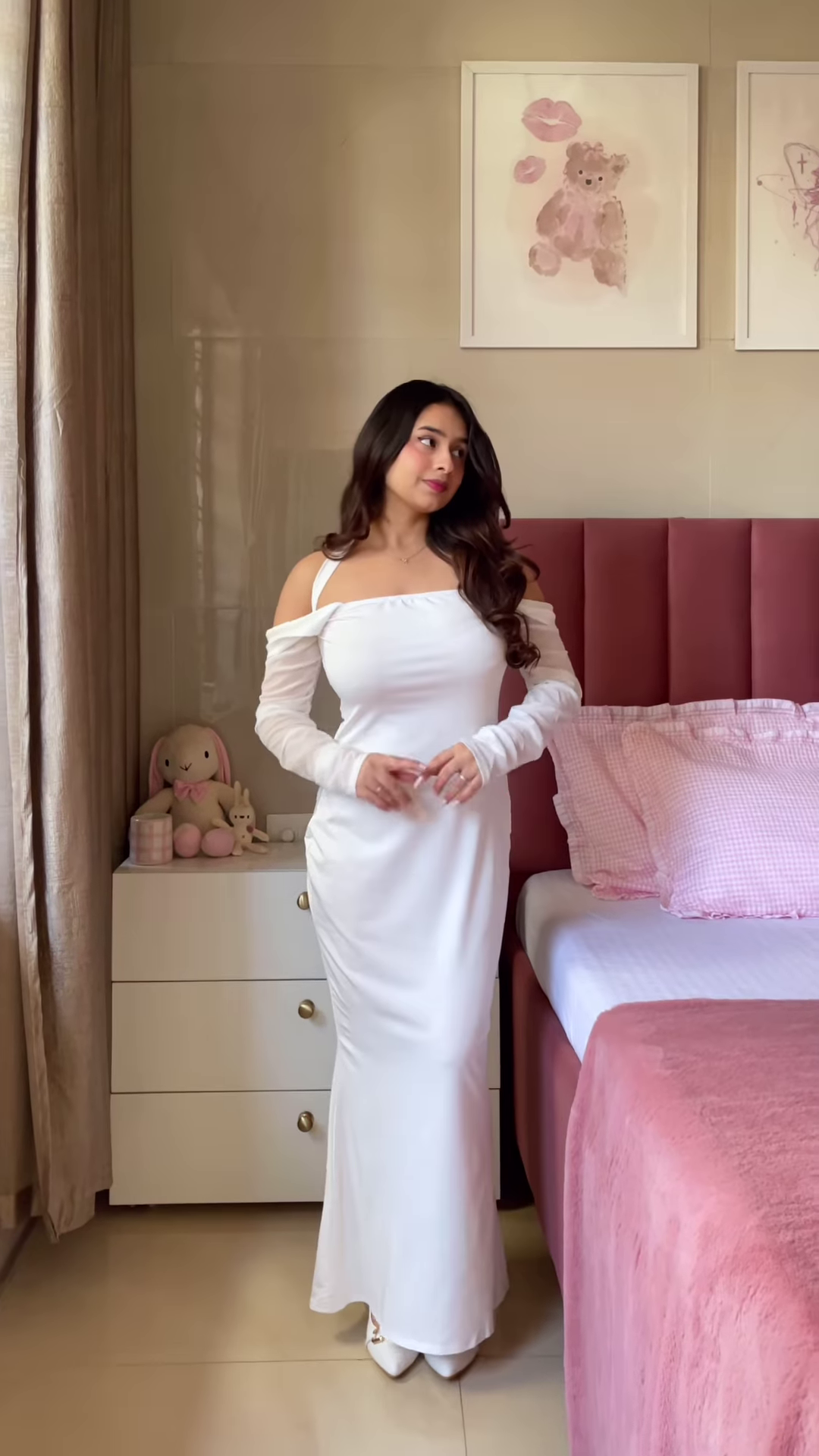 White Off-Shoulder Maxi Dress β Elegant Long Partywear for Women with Flowing Silhouette - Image 5