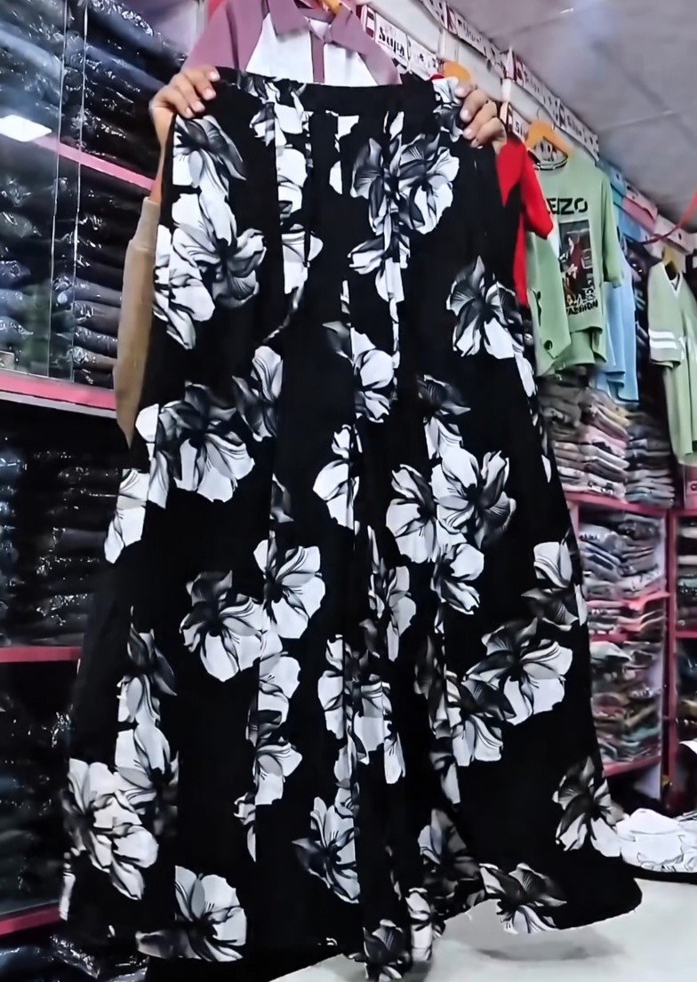 Black Floral Tie-Up Crop Top & Skirt Co-Ord Set - Image 3