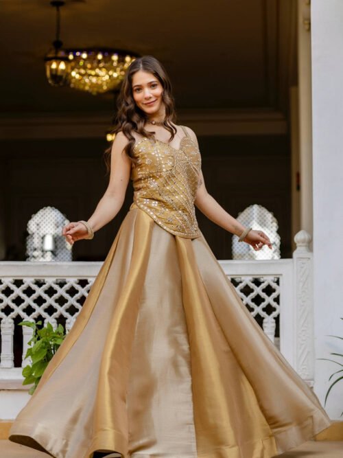 Royal Banarasi Lehenga – Timeless Elegance for Your Grand Celebrations